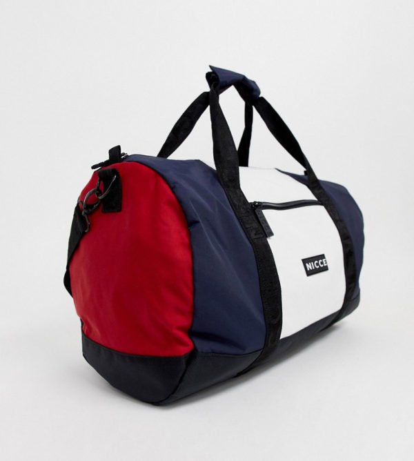 Nicce Holdall in Navy